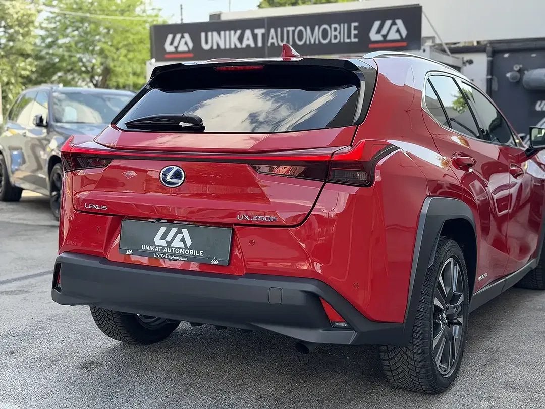 Lexus UX 250h Style Edition - Thumbnail 6