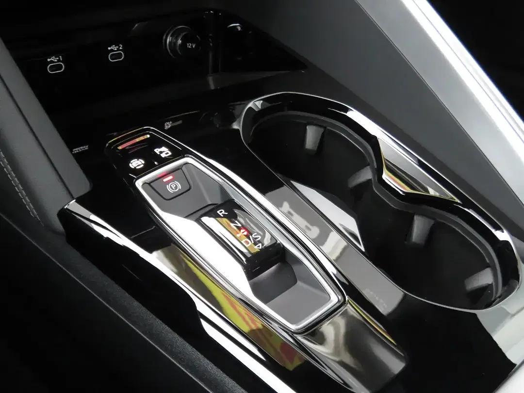 Audi Q5 TFSI quattro Sportback S line - Thumbnail 8