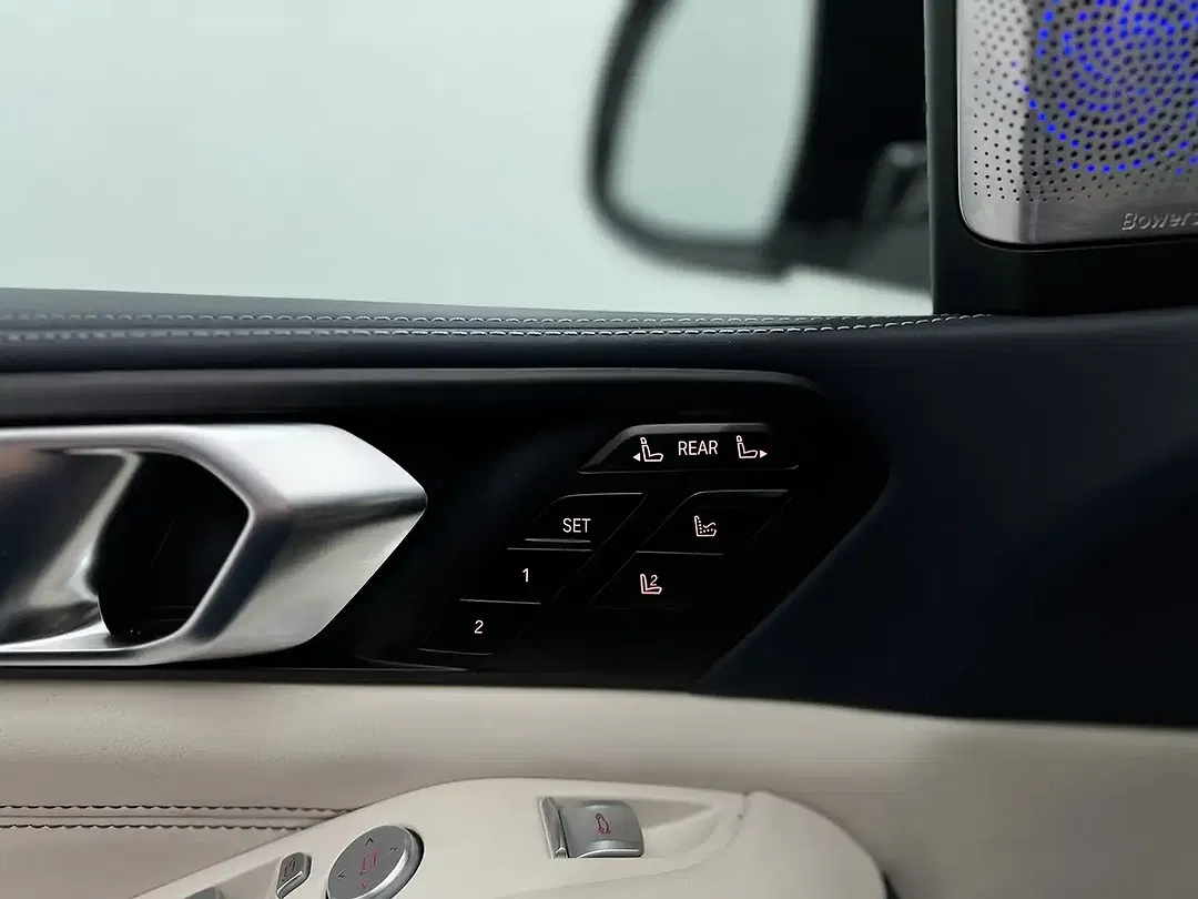 BMW X7 xDrive M Sport Executive - Thumbnail 21