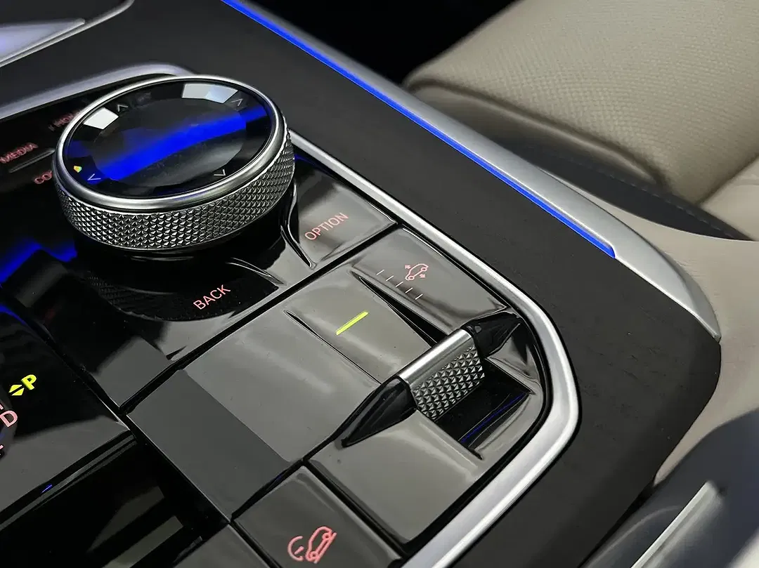 BMW X7 xDrive M Sport Executive - Thumbnail 35