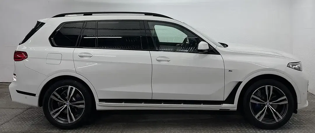 BMW X7 xDrive M Sport Executive - Thumbnail 5