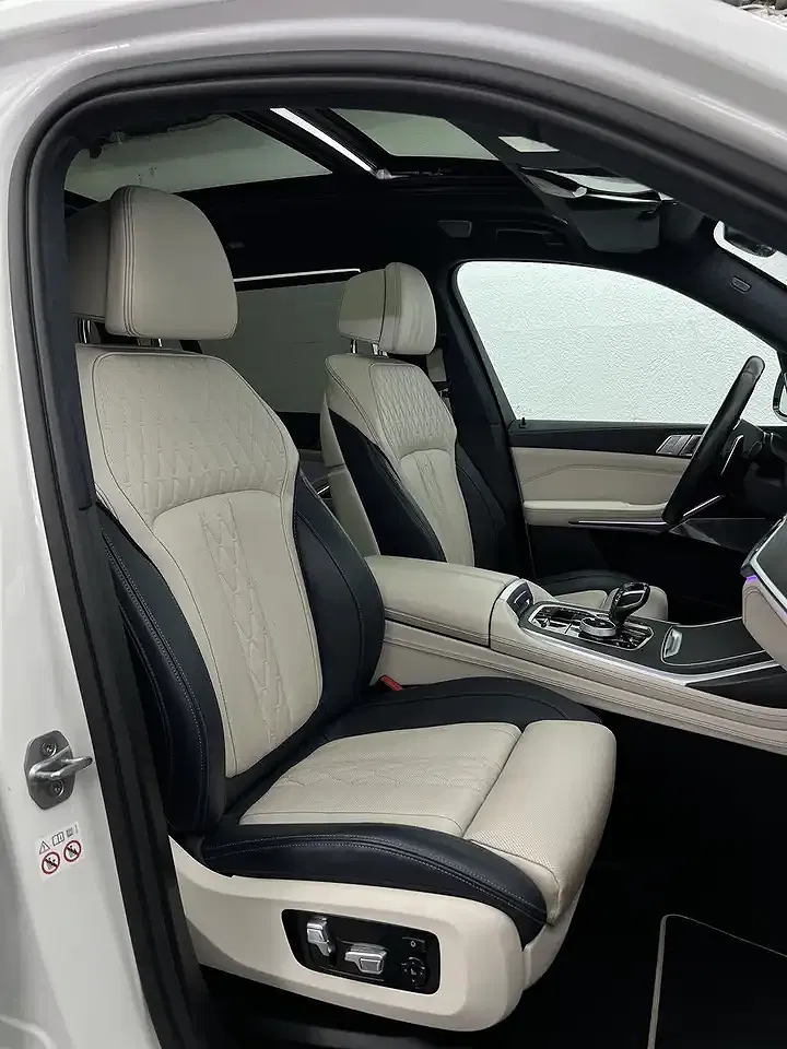 BMW X7 xDrive M Sport Executive - Thumbnail 8