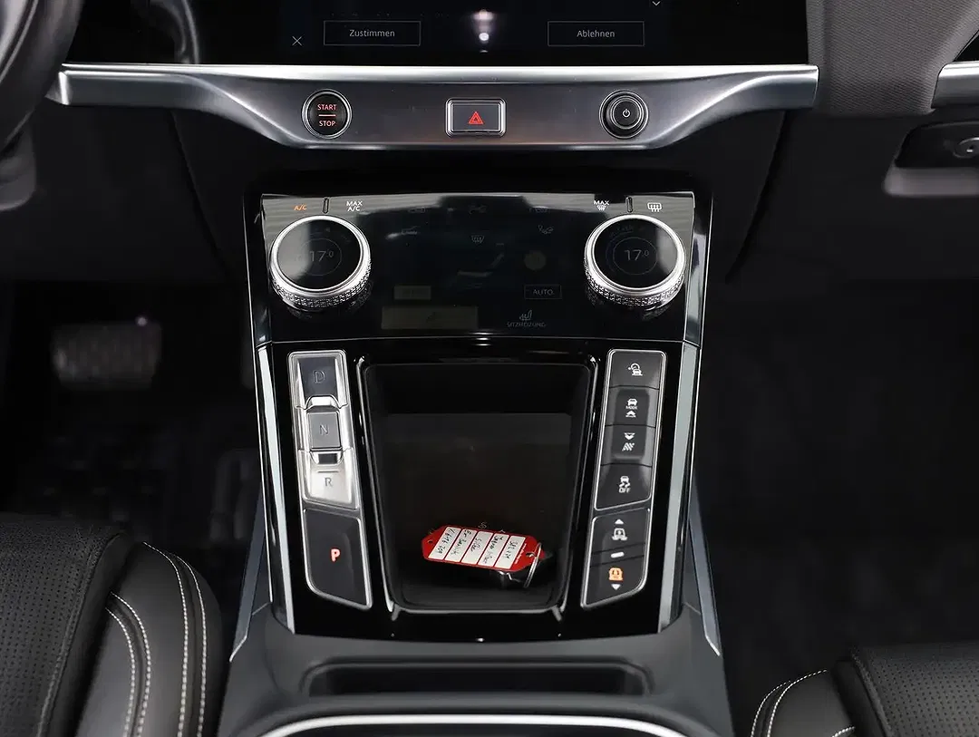 Jaguar I-Pace EV400 4x4 SE - Thumbnail 13