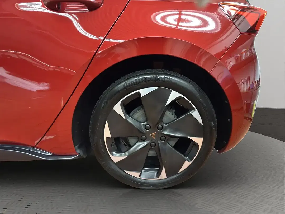 CUPRA Born - Thumbnail 3