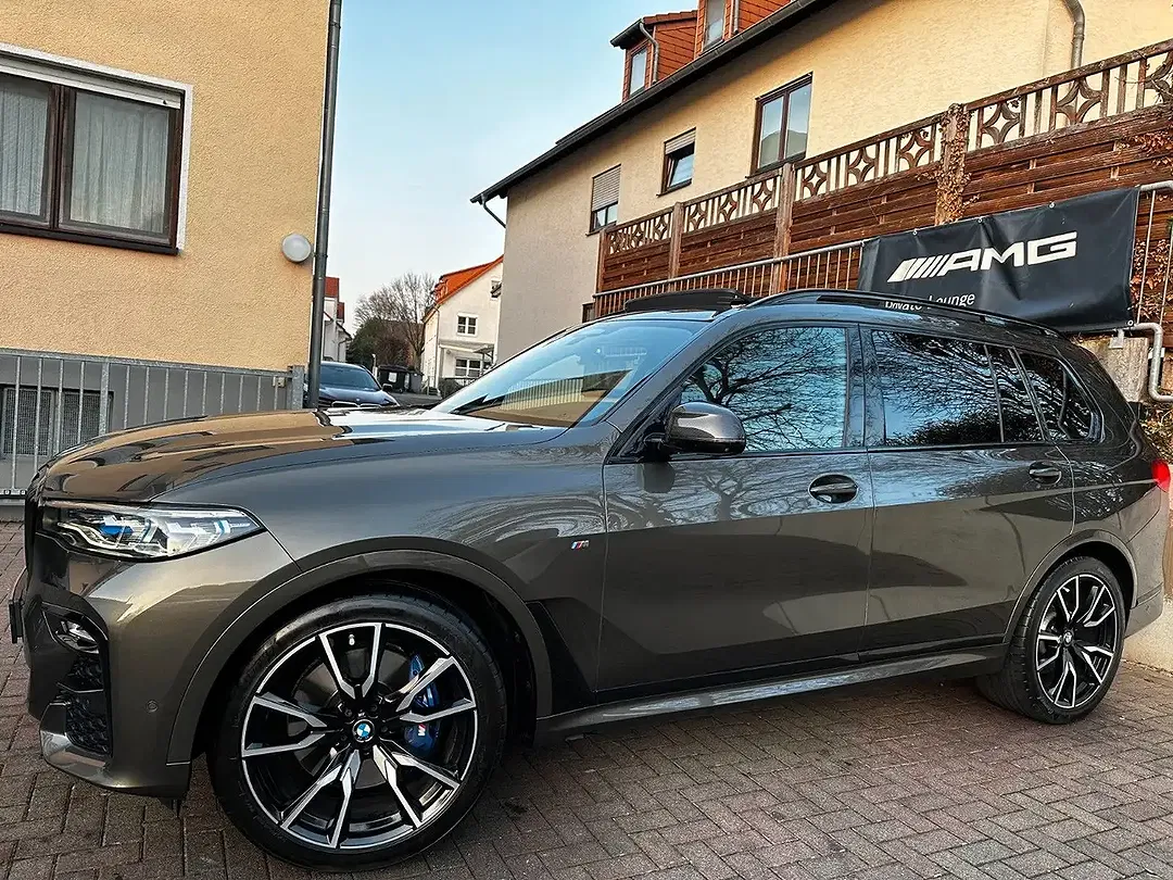 BMW X7 M Sport - Thumbnail 6