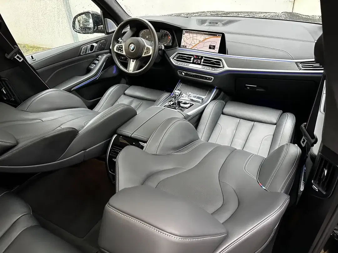 BMW X7 M Sport - foto 8