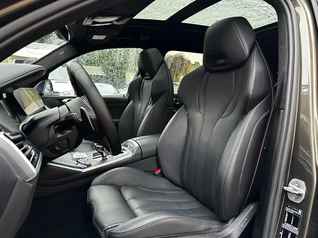 BMW X7 M Sport - Thumbnail 3