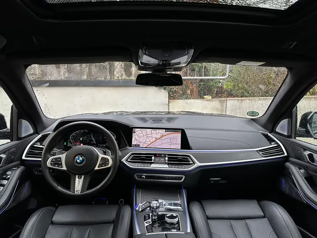 BMW X7 M Sport - Thumbnail 4