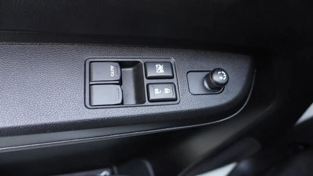 Suzuki Ignis Hybrid 1.2 Dualjet Comfort - Thumbnail 14