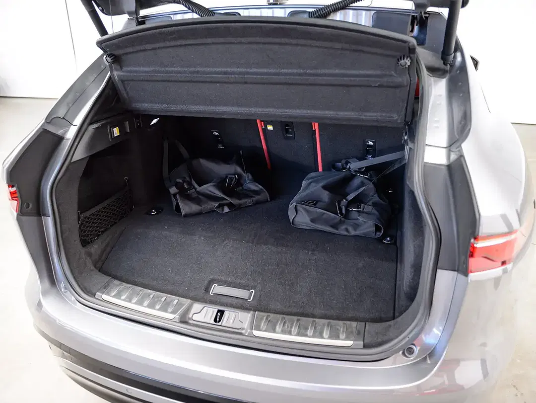 Jaguar F-Pace P400e 2.0 PHEV 4x4 R-Dynamic Black - Thumbnail 10