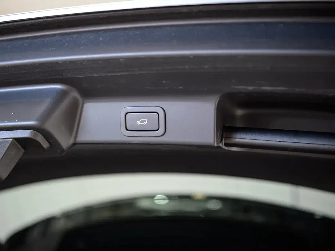 Jaguar F-Pace P400e 2.0 PHEV 4x4 R-Dynamic Black - Thumbnail 11