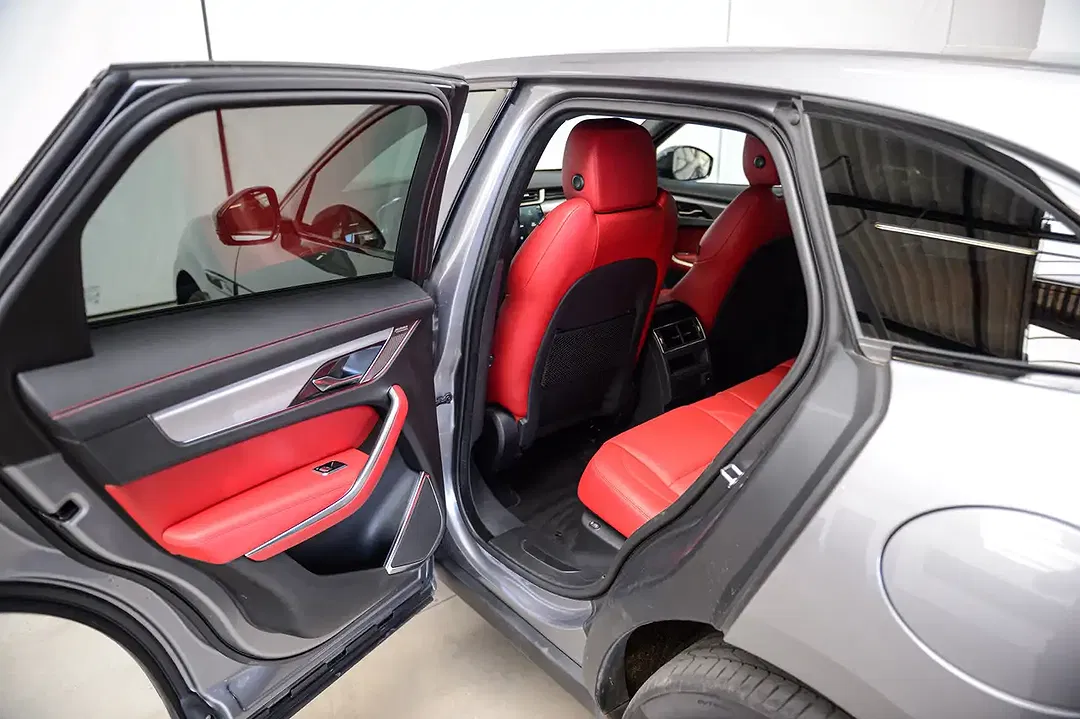 Jaguar F-Pace P400e 2.0 PHEV 4x4 R-Dynamic Black - Thumbnail 12