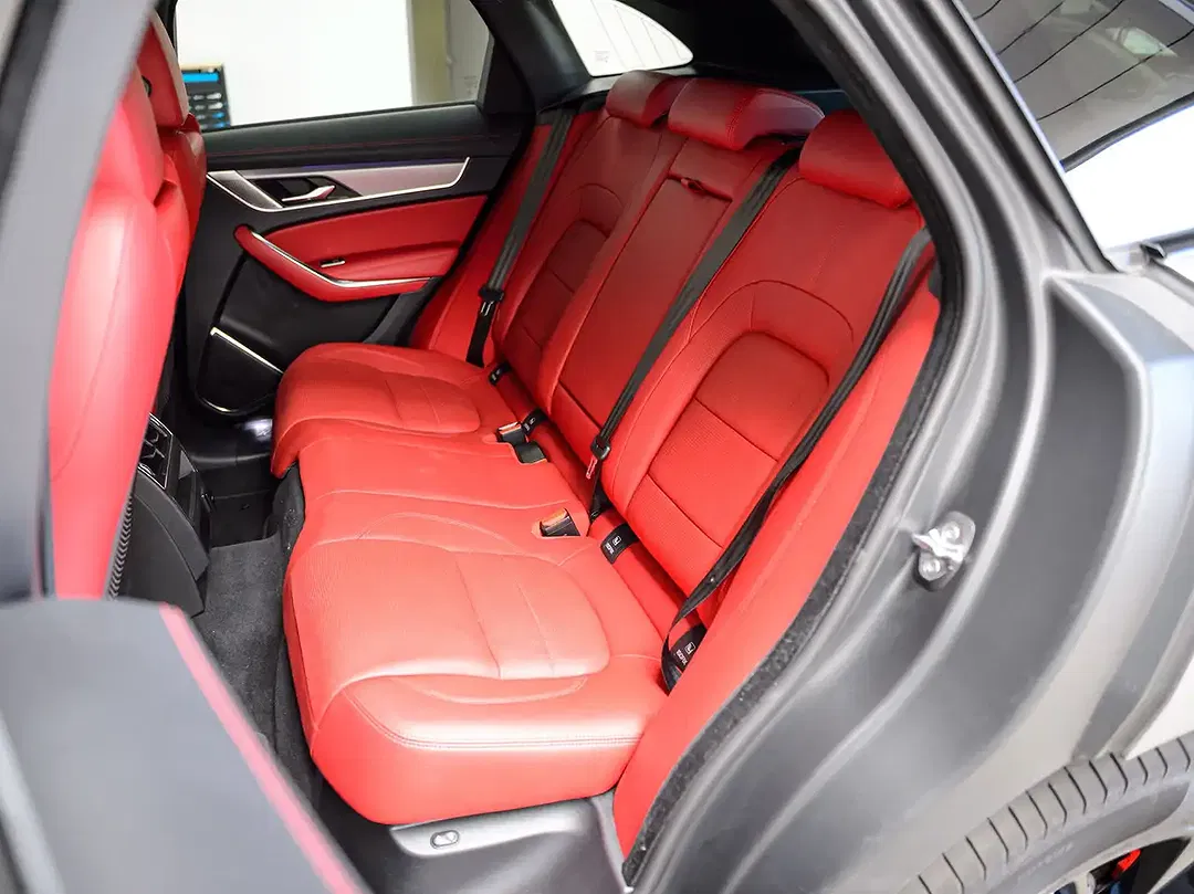 Jaguar F-Pace P400e 2.0 PHEV 4x4 R-Dynamic Black - foto 15