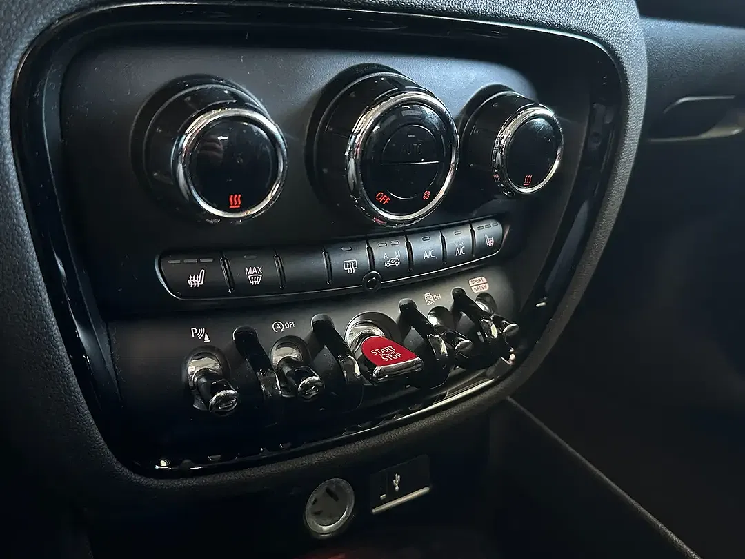 MINI Cooper Clubman - Thumbnail 18