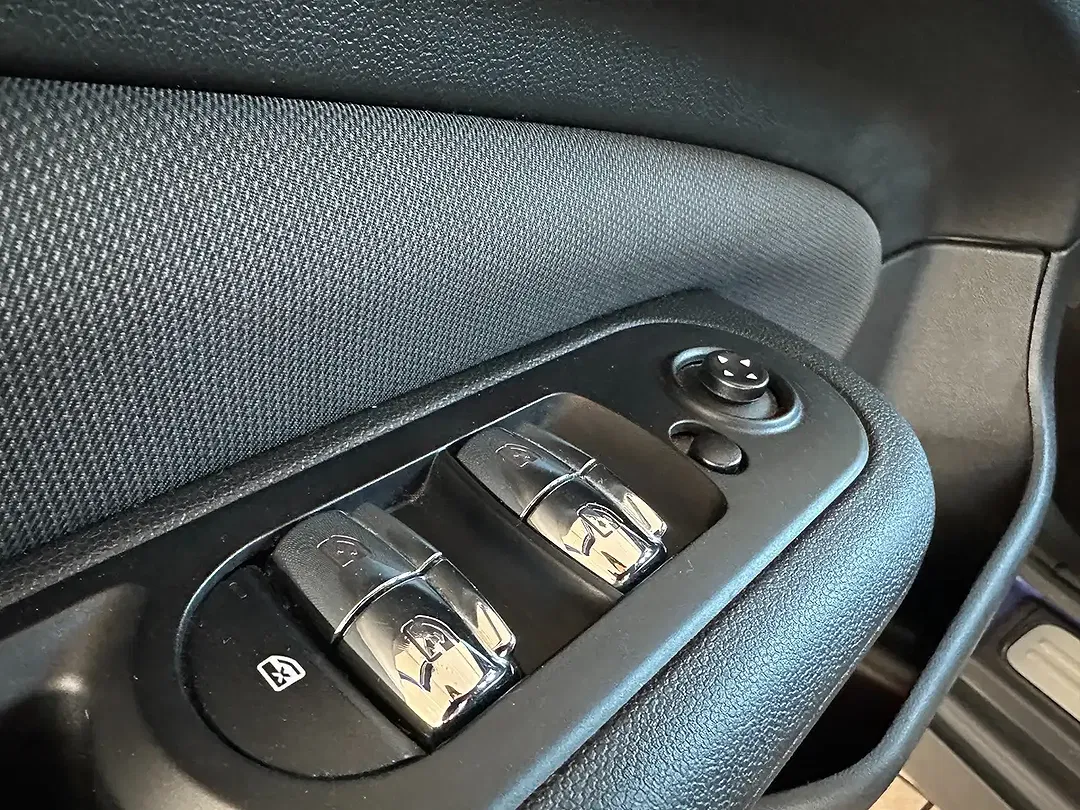 MINI Cooper Clubman - Thumbnail 22