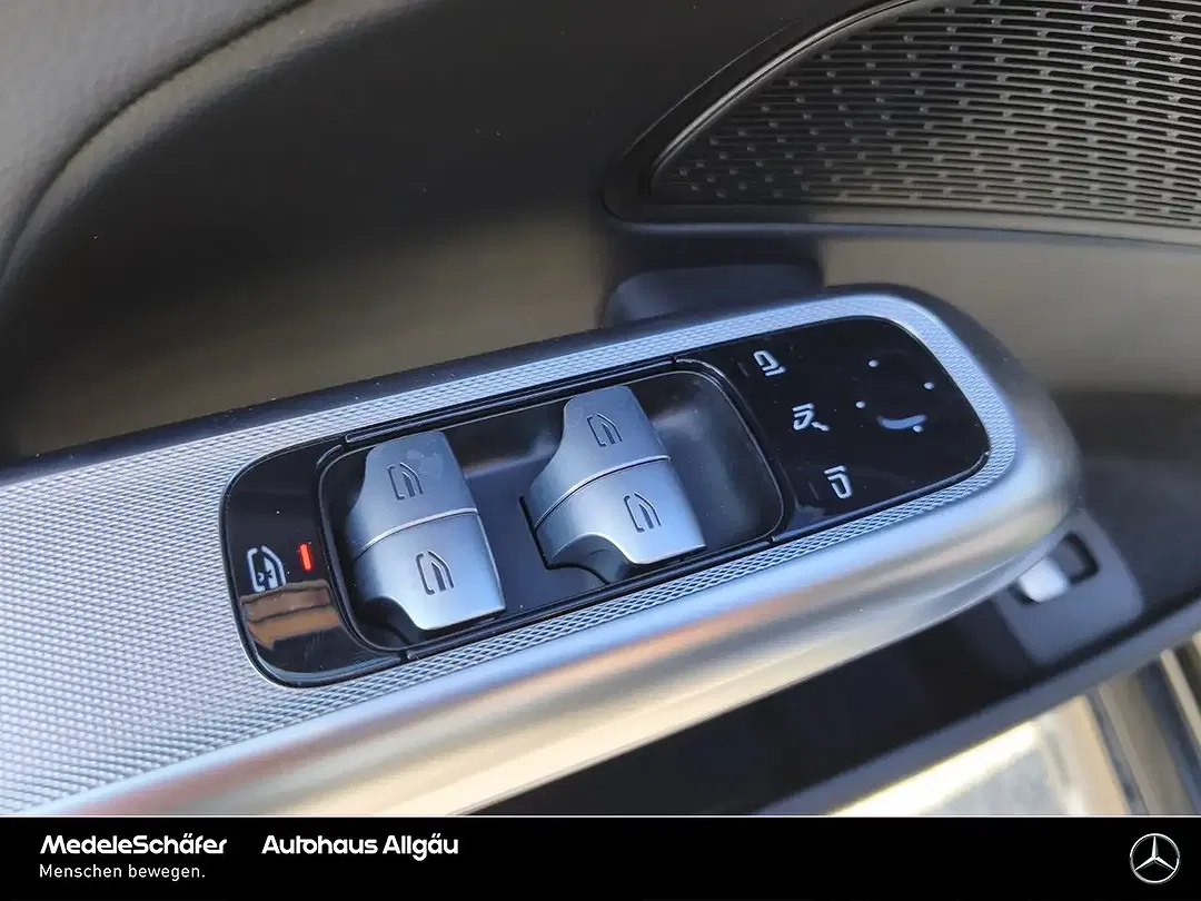 Mercedes-Benz E 300 Avantgarde - Thumbnail 13