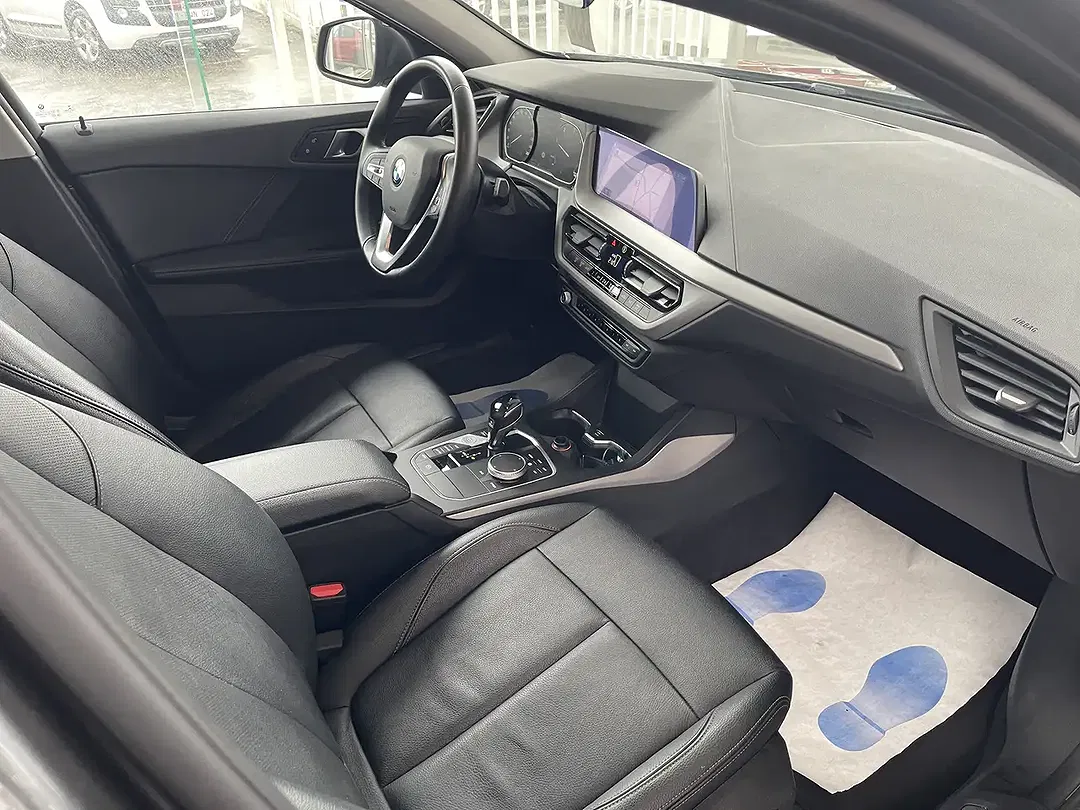 BMW 116 - Thumbnail 9