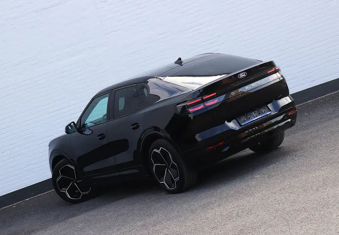 Ford Capri Extended Range 4x4 Premium - Thumbnail 10
