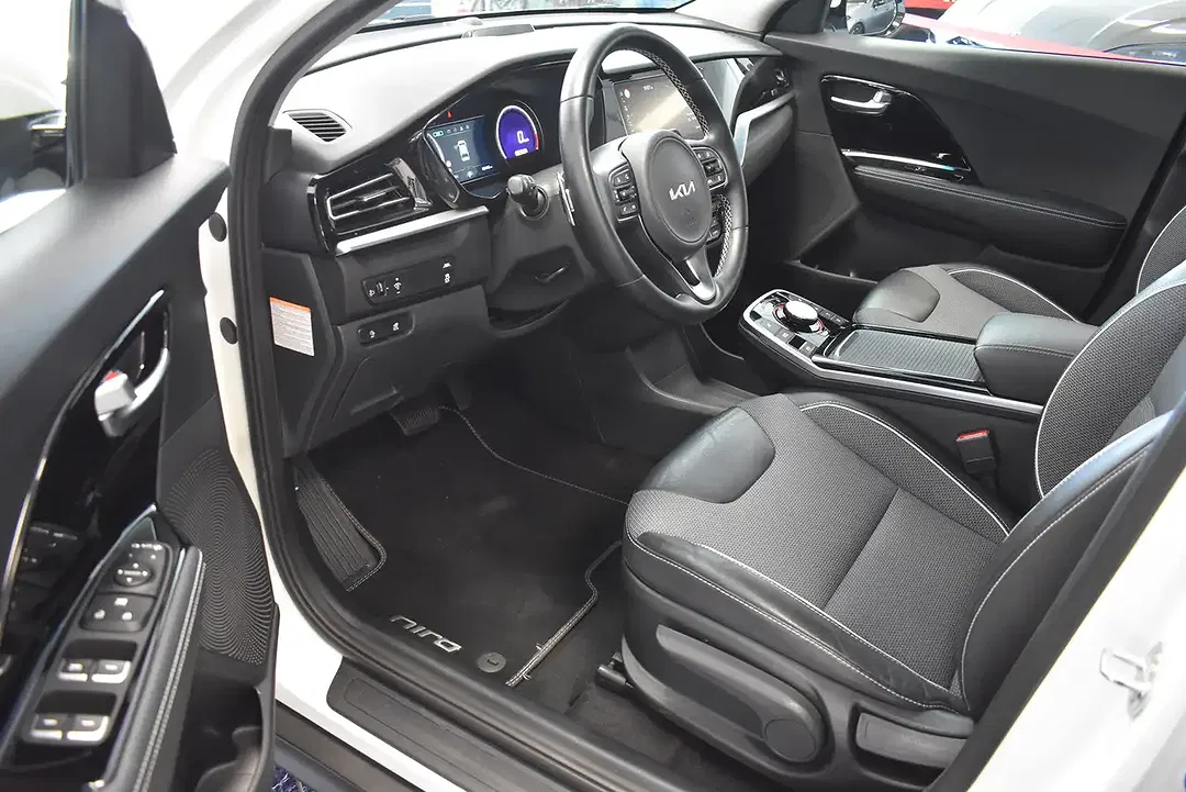 Kia Niro Vision - Thumbnail 6