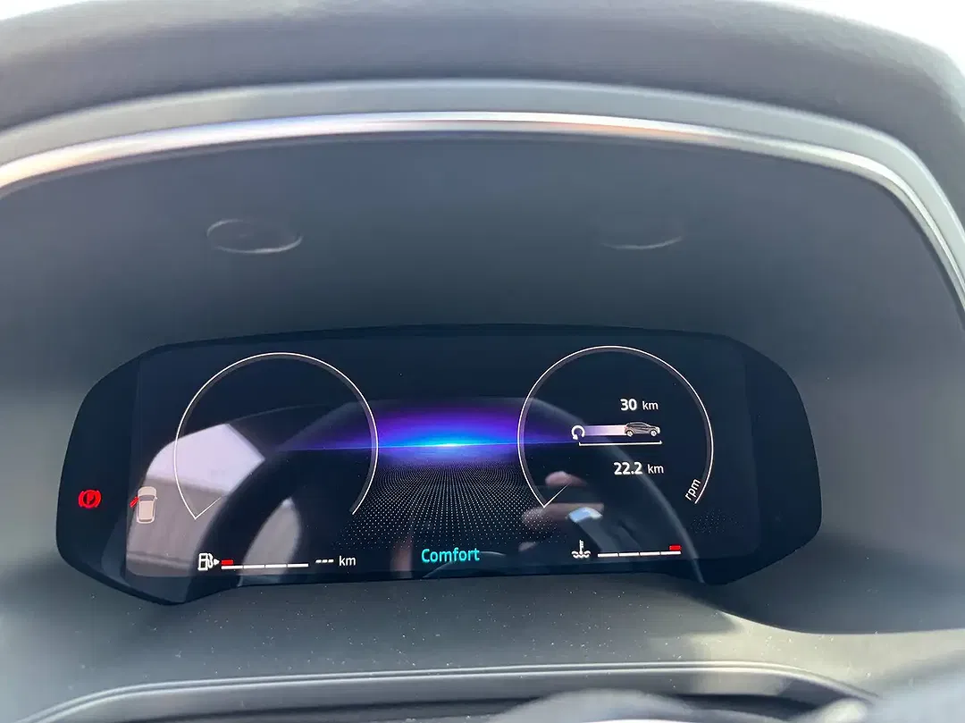 Renault Captur MHEV EDC Techno - Thumbnail 9
