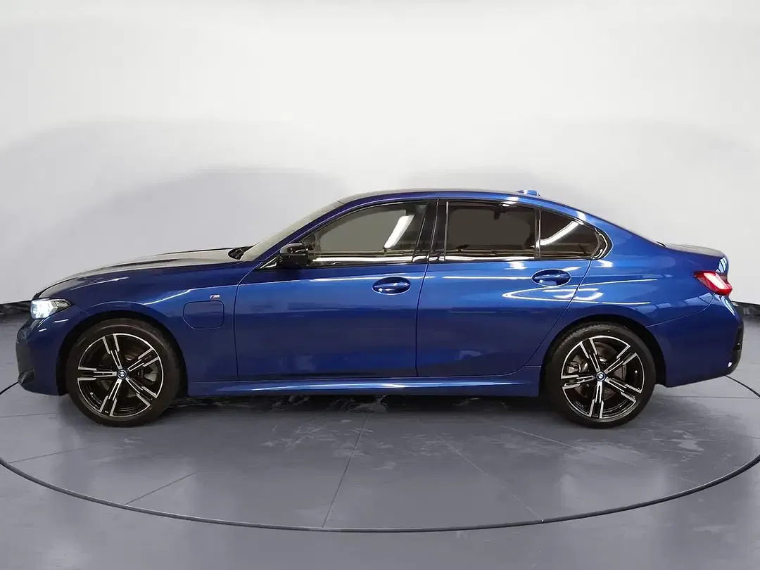 BMW 330 AUT M - Thumbnail 5
