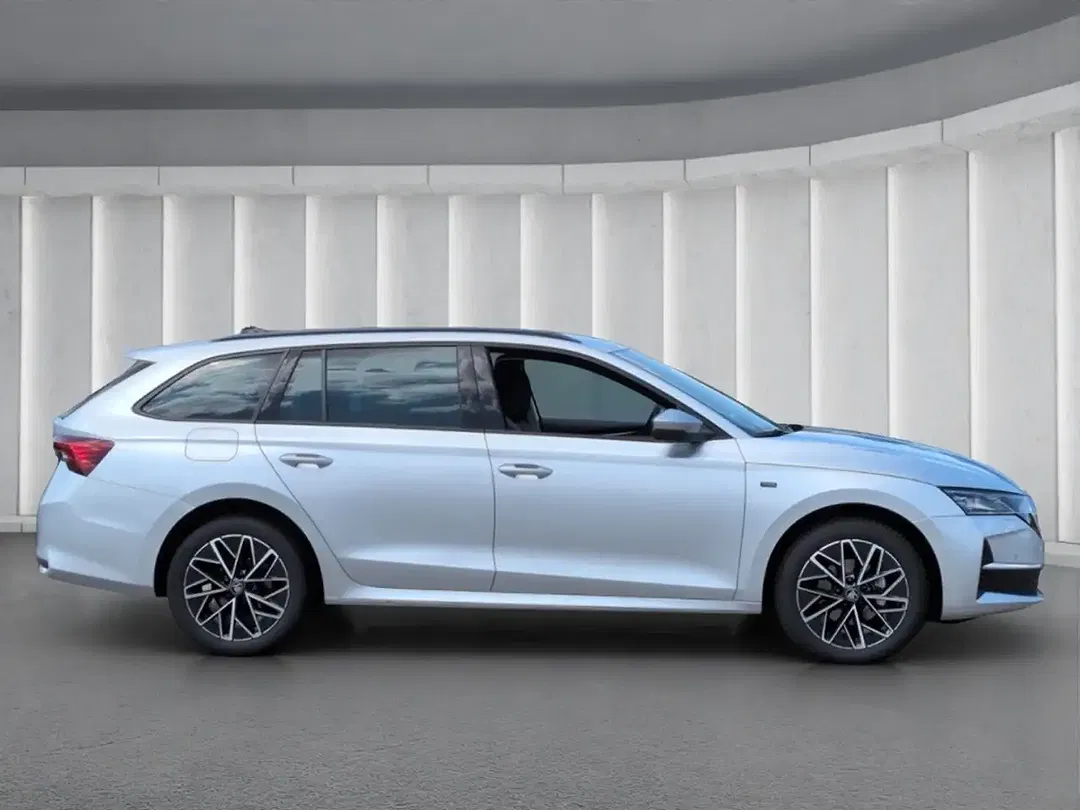Skoda Octavia TDI DSG Combi Tour - Thumbnail 2