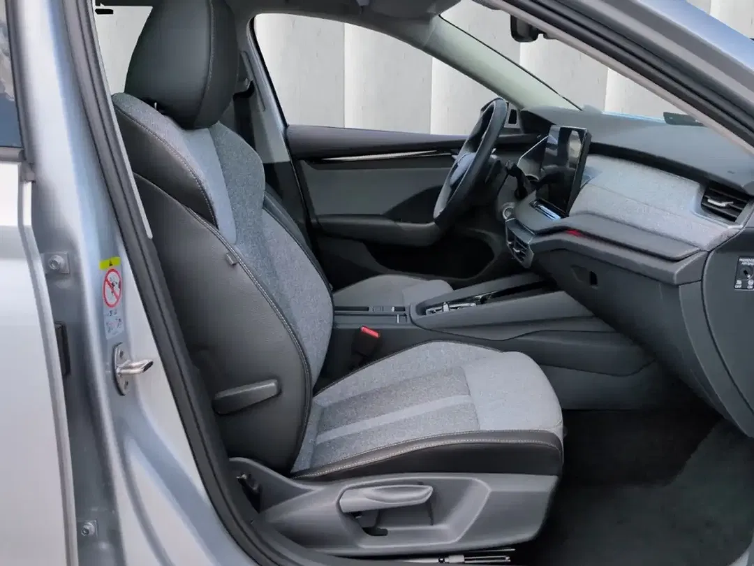 Skoda Octavia TDI DSG Combi Tour - Thumbnail 7