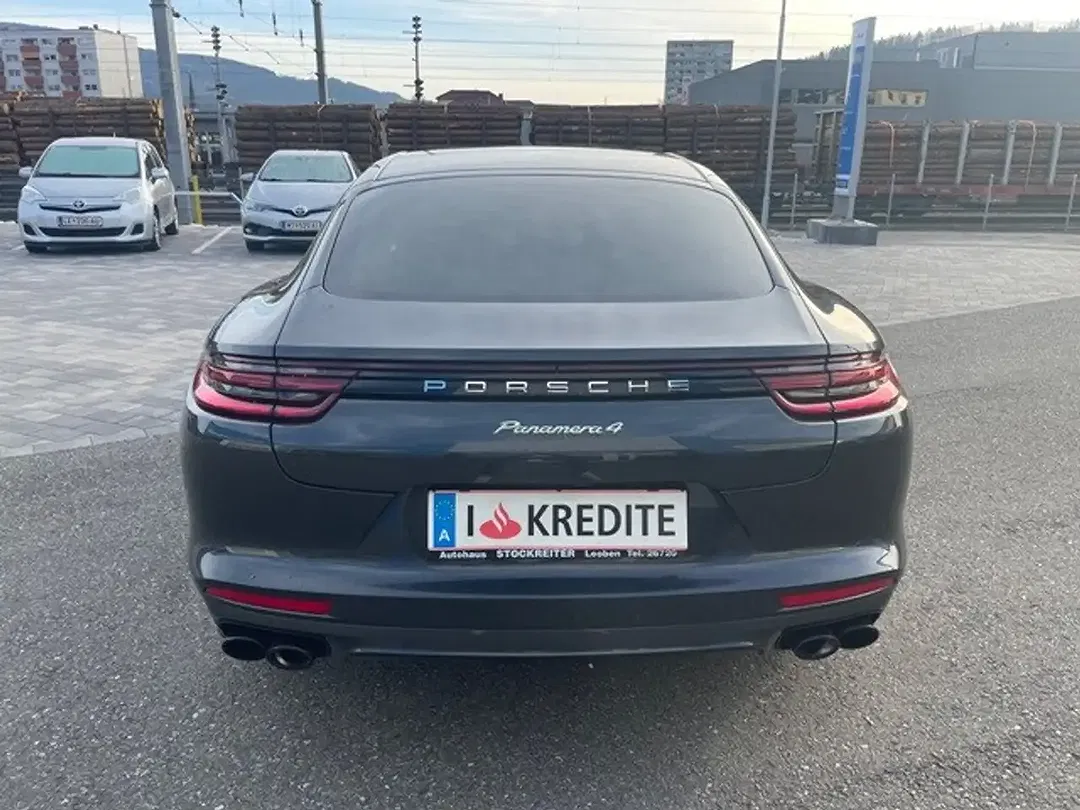 Porsche Panamera E-Hybrid AUT 4 - Thumbnail 4