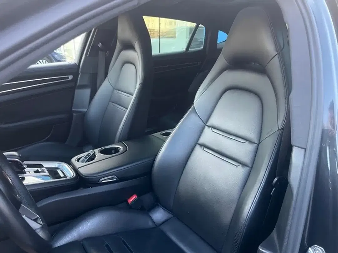 Porsche Panamera E-Hybrid AUT 4 - Thumbnail 9