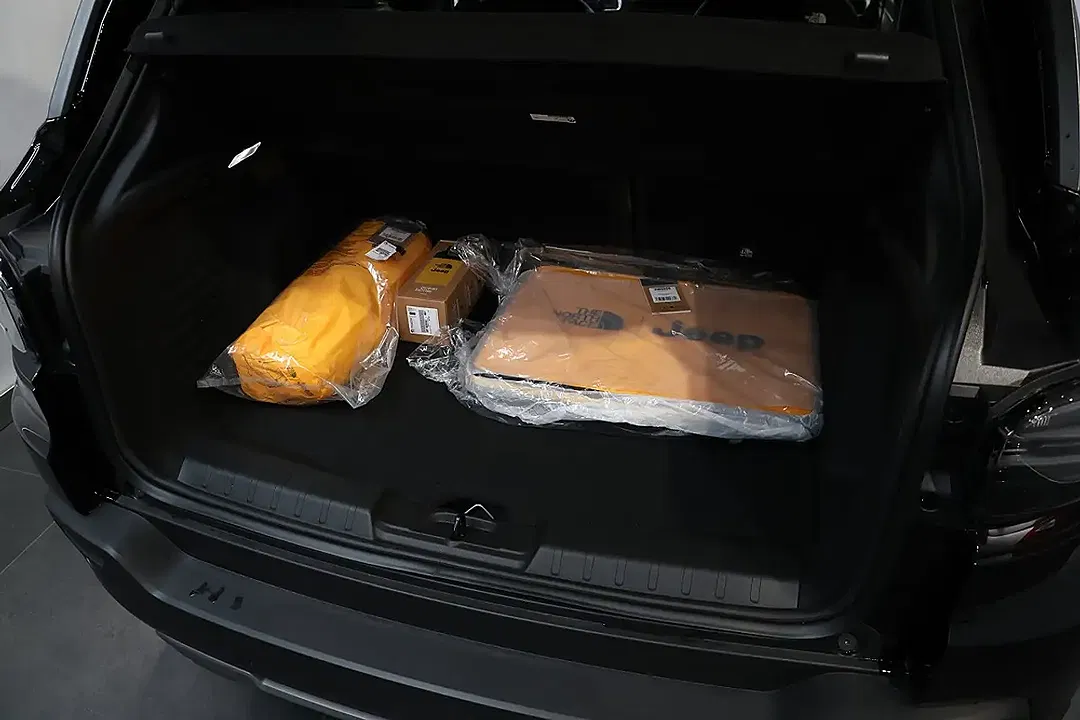 Jeep Avenger 1.2 e-Hybrid DCT 4xe The North Face - Thumbnail 13