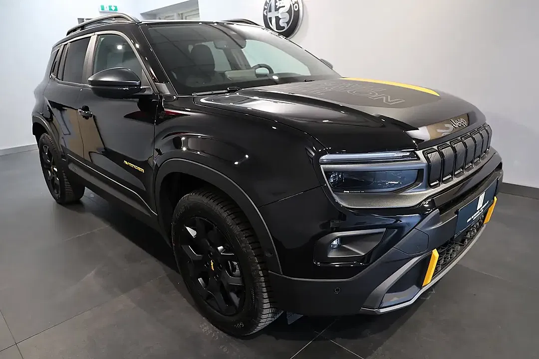 Jeep Avenger 1.2 e-Hybrid DCT 4xe The North Face - Thumbnail 6