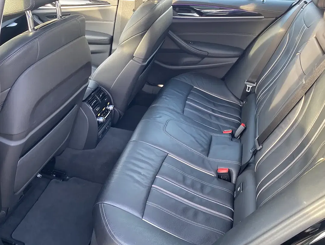 BMW 530 xDrive Luxury Line - Thumbnail 10