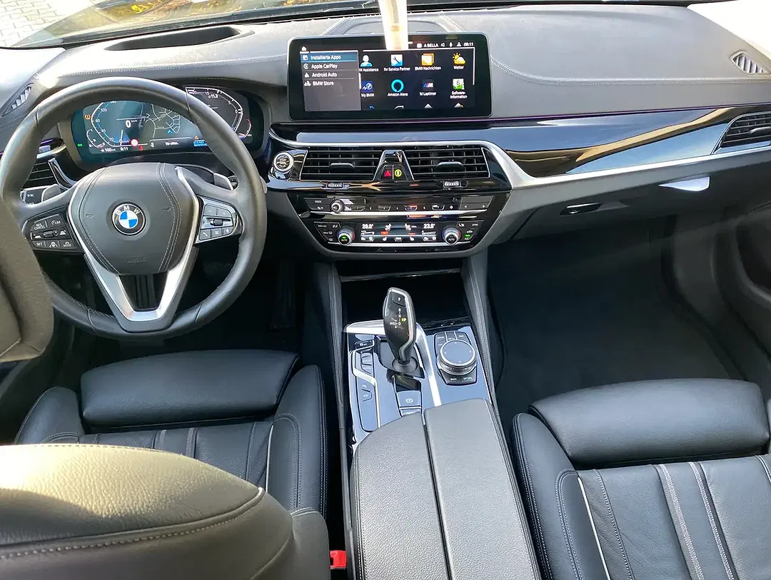BMW 530 xDrive Luxury Line - Thumbnail 11