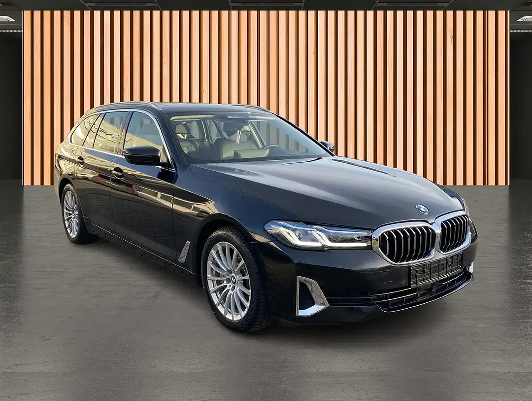 BMW 530 xDrive Luxury Line - Thumbnail 3