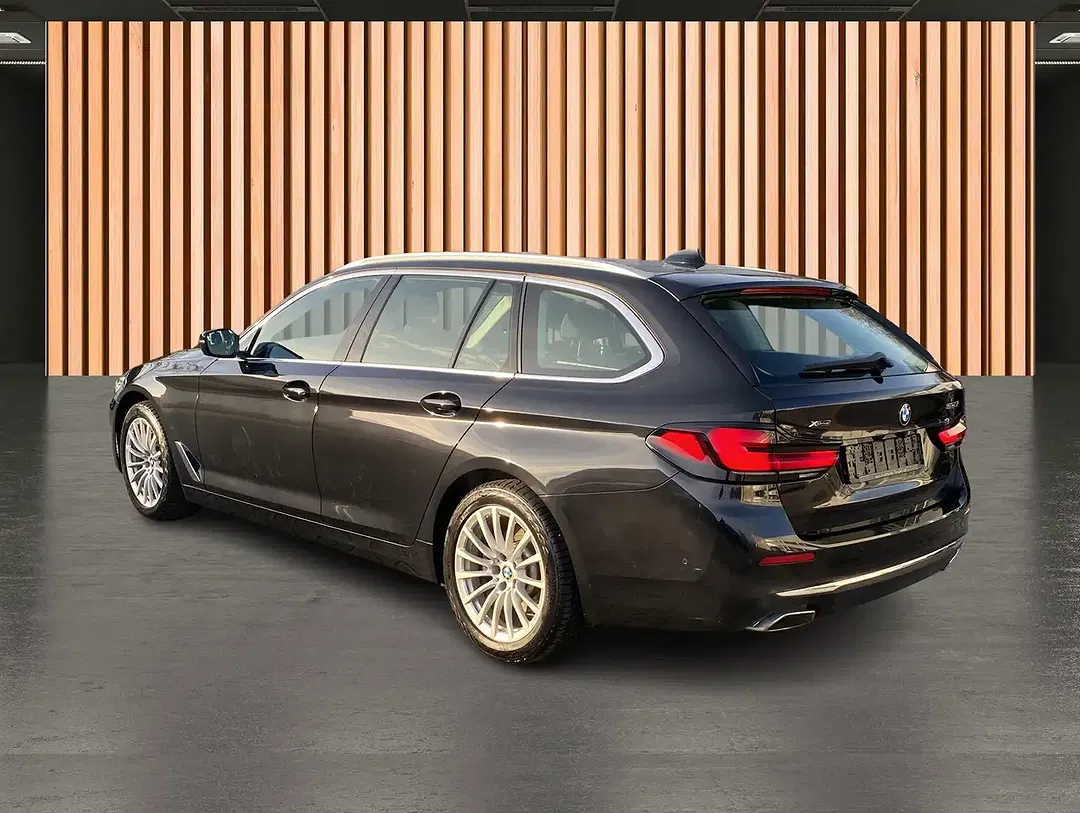 BMW 530 xDrive Luxury Line - Thumbnail 5