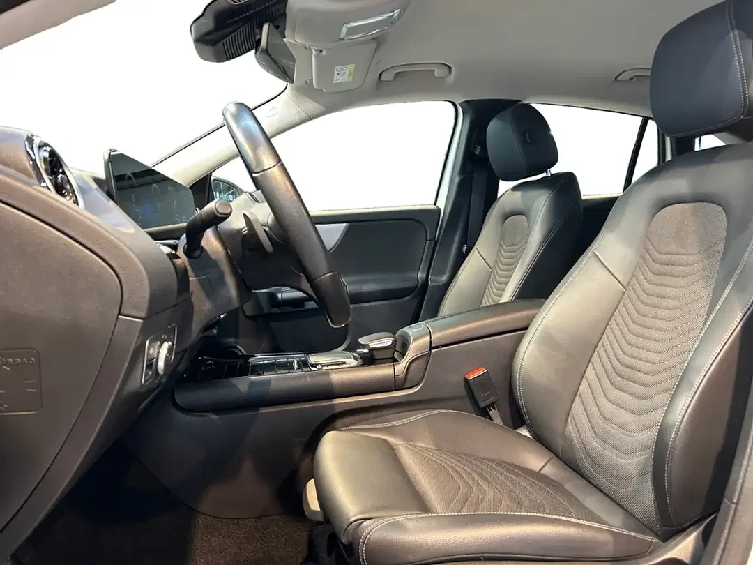 Mercedes-Benz GLA 250 AUT MBUX Style - Thumbnail 9