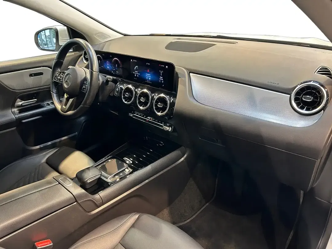 Mercedes-Benz GLA 250 AUT MBUX Style - Thumbnail 7