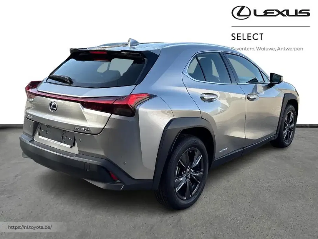 Lexus UX 250h - foto 15