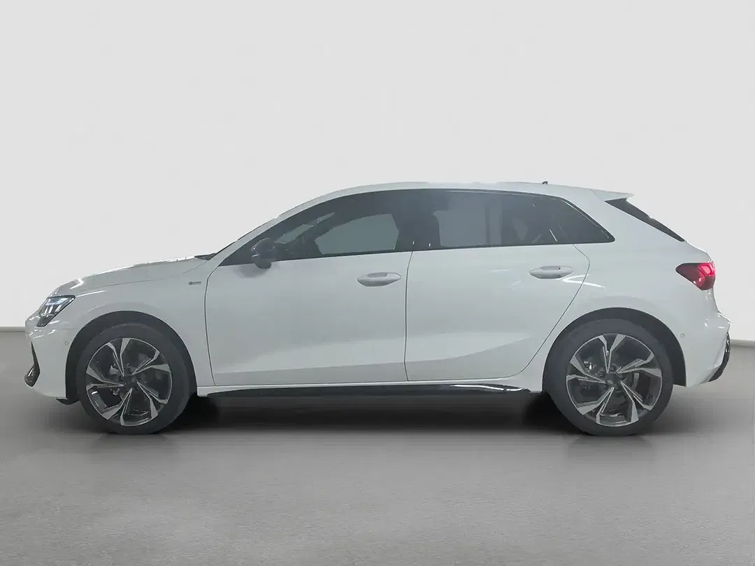 Audi A3 TFSI S tronic S line - Thumbnail 3