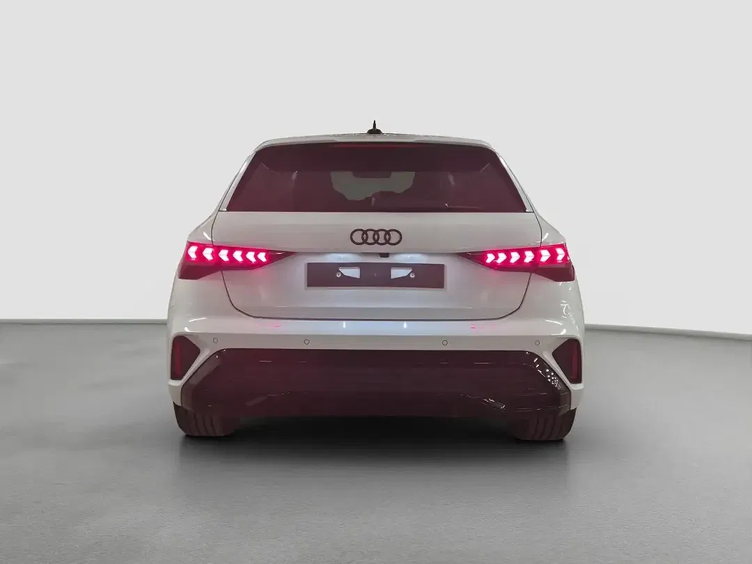 Audi A3 TFSI S tronic S line - Thumbnail 5