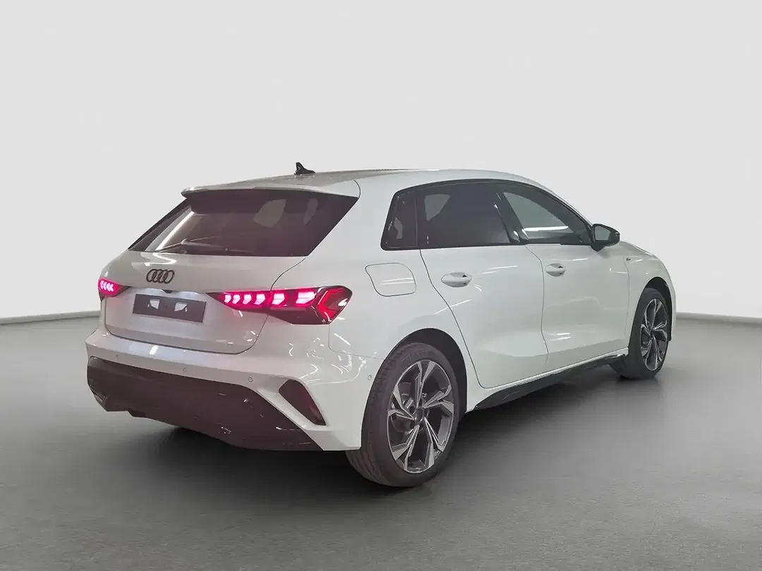 Audi A3 TFSI S tronic S line - Thumbnail 6