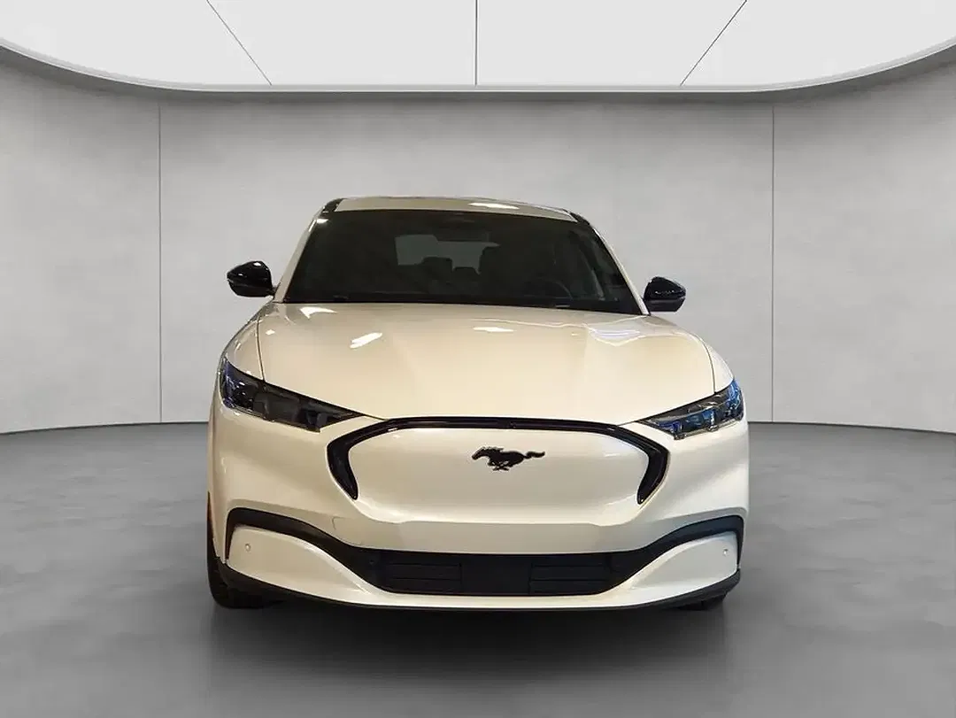 Ford Mustang Mach-E Premium - Thumbnail 8