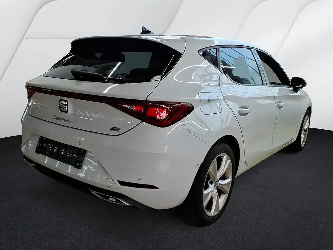 SEAT Leon 1.5 eTSI DSG FR - Thumbnail 2