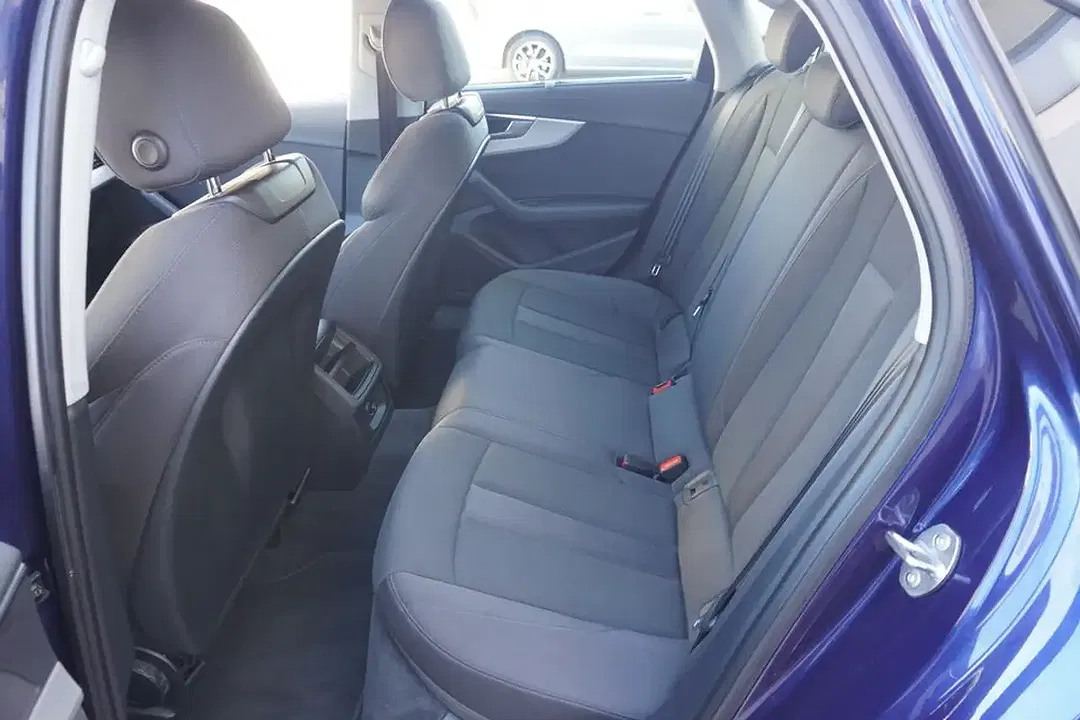 Audi A4 30 TDI S tronic - Thumbnail 7