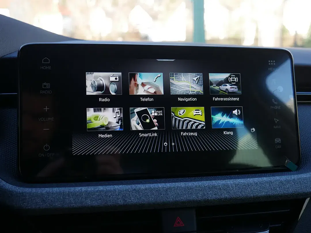 Skoda Kamiq 1.0 TSI DSG Tour - Thumbnail 8
