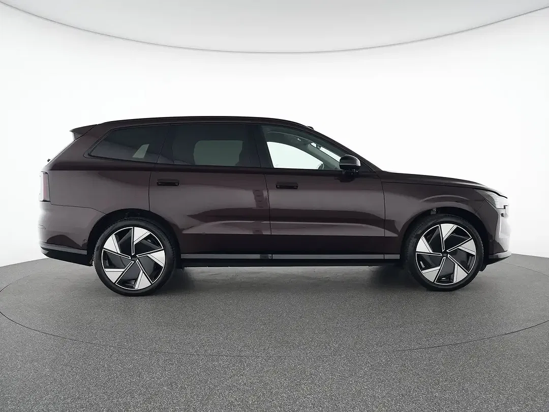 Volvo EX90 AWD Performance Plus - Thumbnail 12