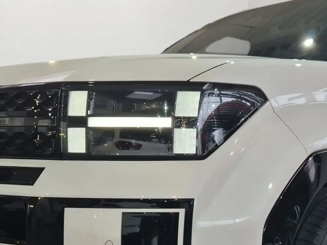 Hyundai SANTA FE 1.6 T-GDI Hybrid - Thumbnail 5