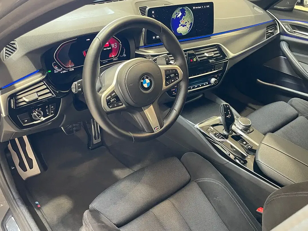 BMW 520 Touring M Sport - Thumbnail 10