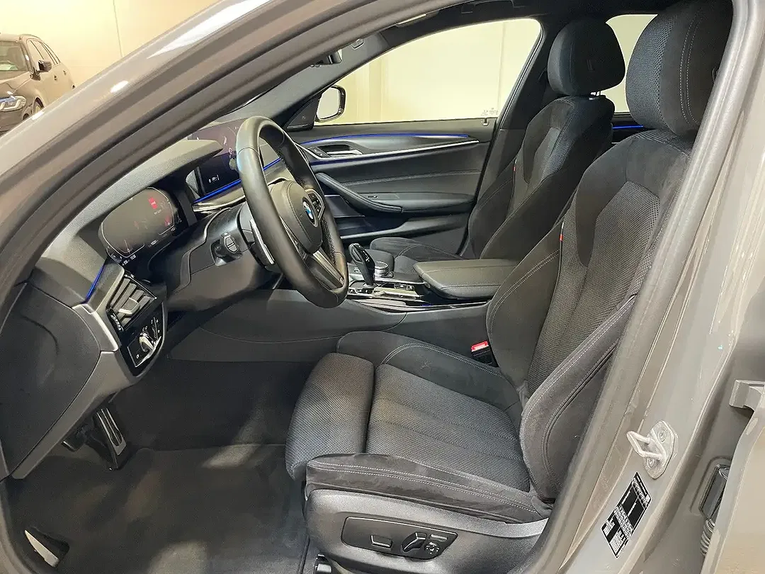 BMW 520 Touring M Sport - Thumbnail 14