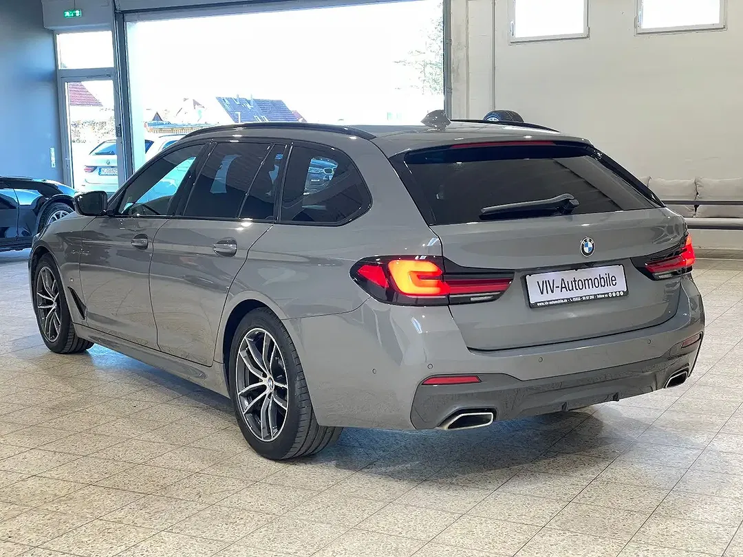 BMW 520 Touring M Sport - Thumbnail 6